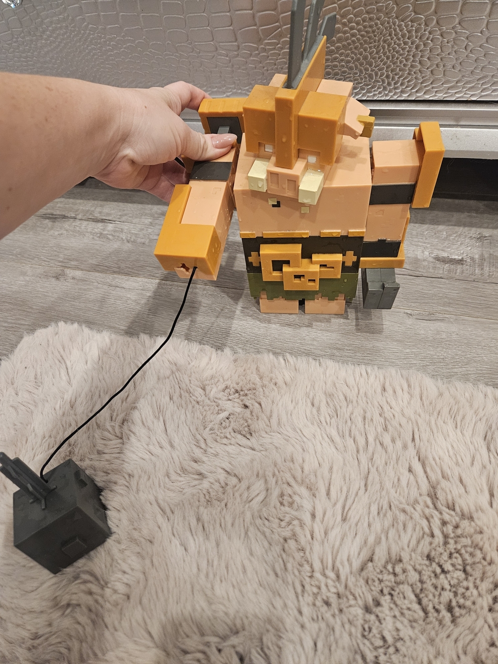 Blocky Viking Figure Toy with Orange Helmet and Green Belt - Picture 4 of 4